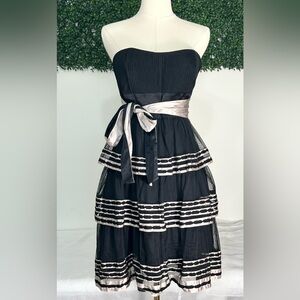 BCBG Maxazria Tiered Strapless Silk Bow Black Y2K Midi Dress Size Medium